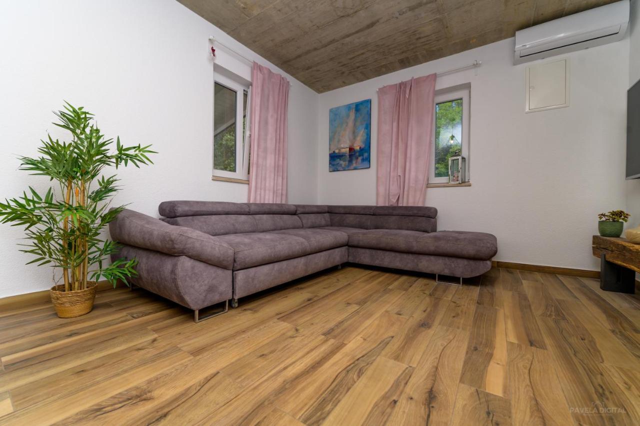 فيلا Stone House Magali Sveti Jakov المظهر الخارجي الصورة